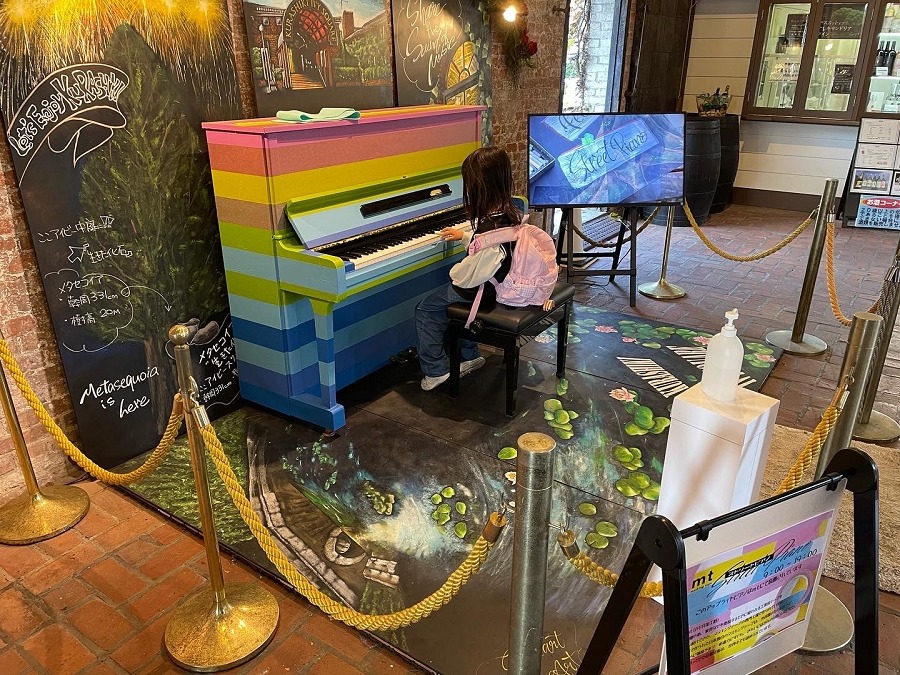 アイビースクエアのストリートピアノ