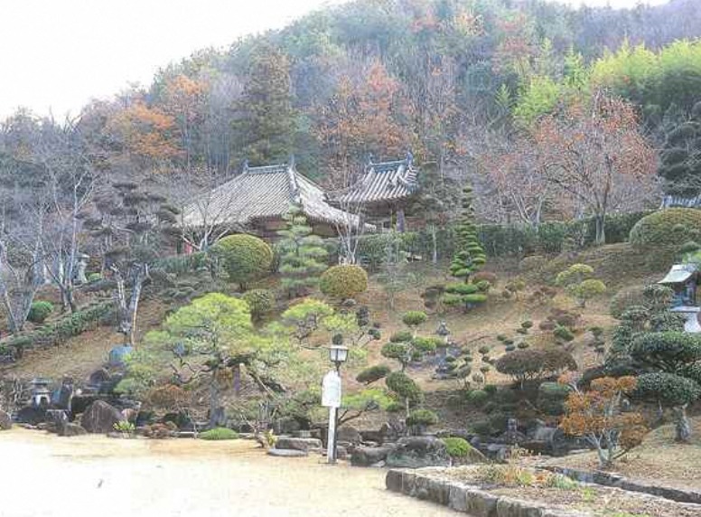 長尾山神護寺の庭園