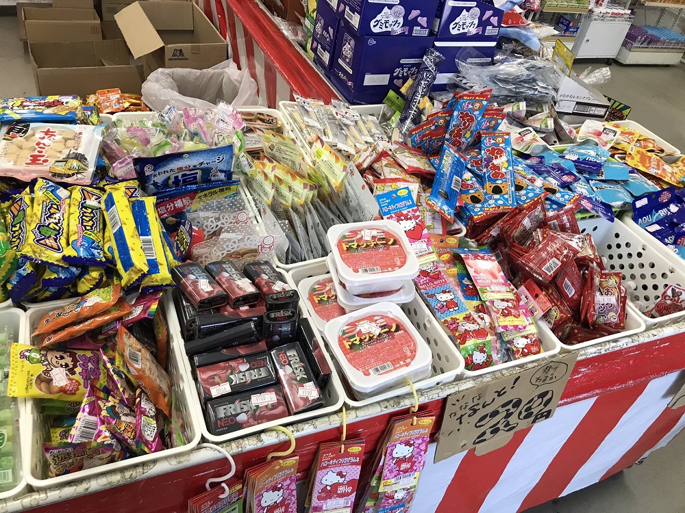 日本一の駄菓子売り場のアウトレットお菓子