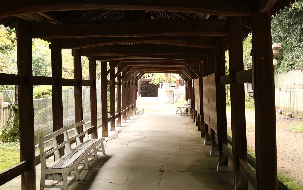 箆取神社の回廊