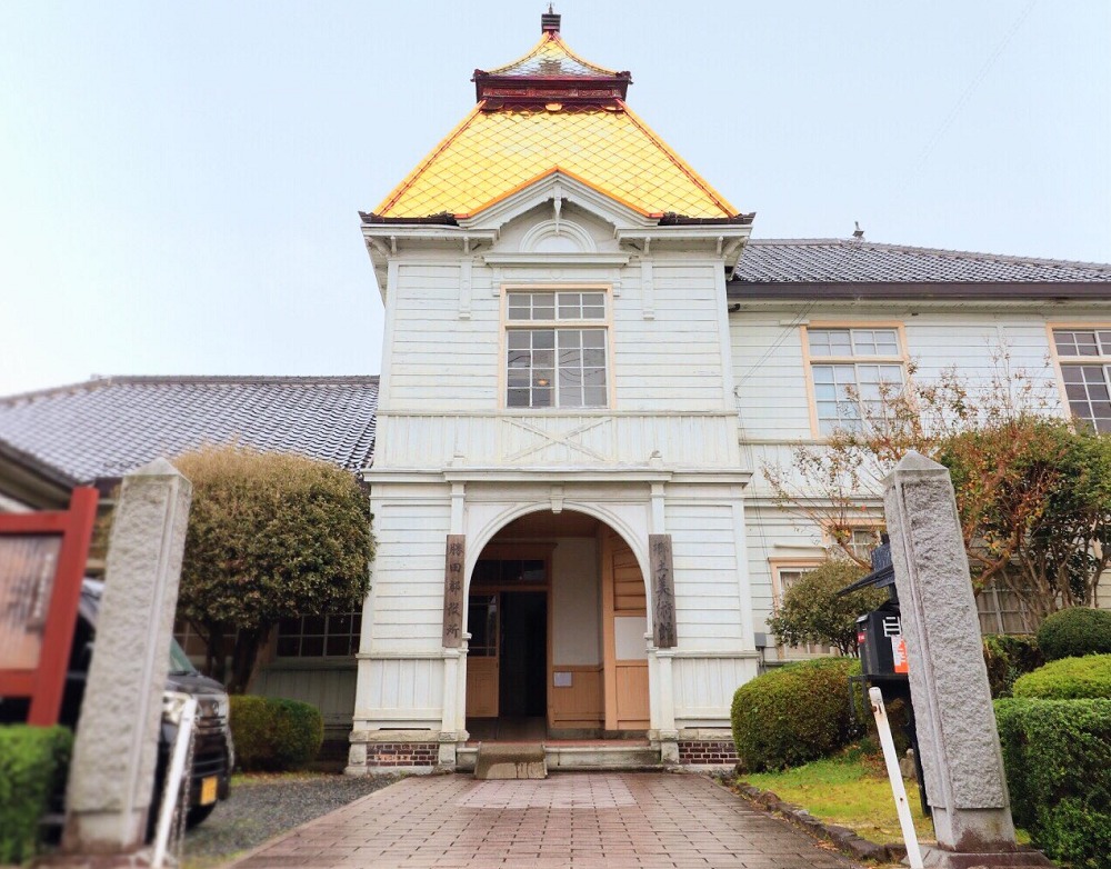 旧勝田郡役所庁舎入口