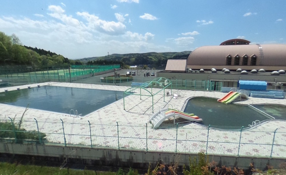 久米南町民運動公園のプール