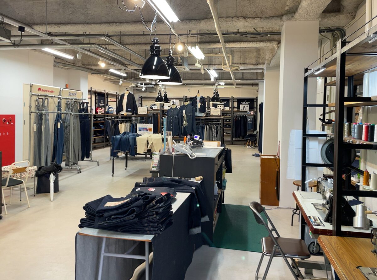 ベティスミス ジーンズミュージアム＆ヴィレッジ店内