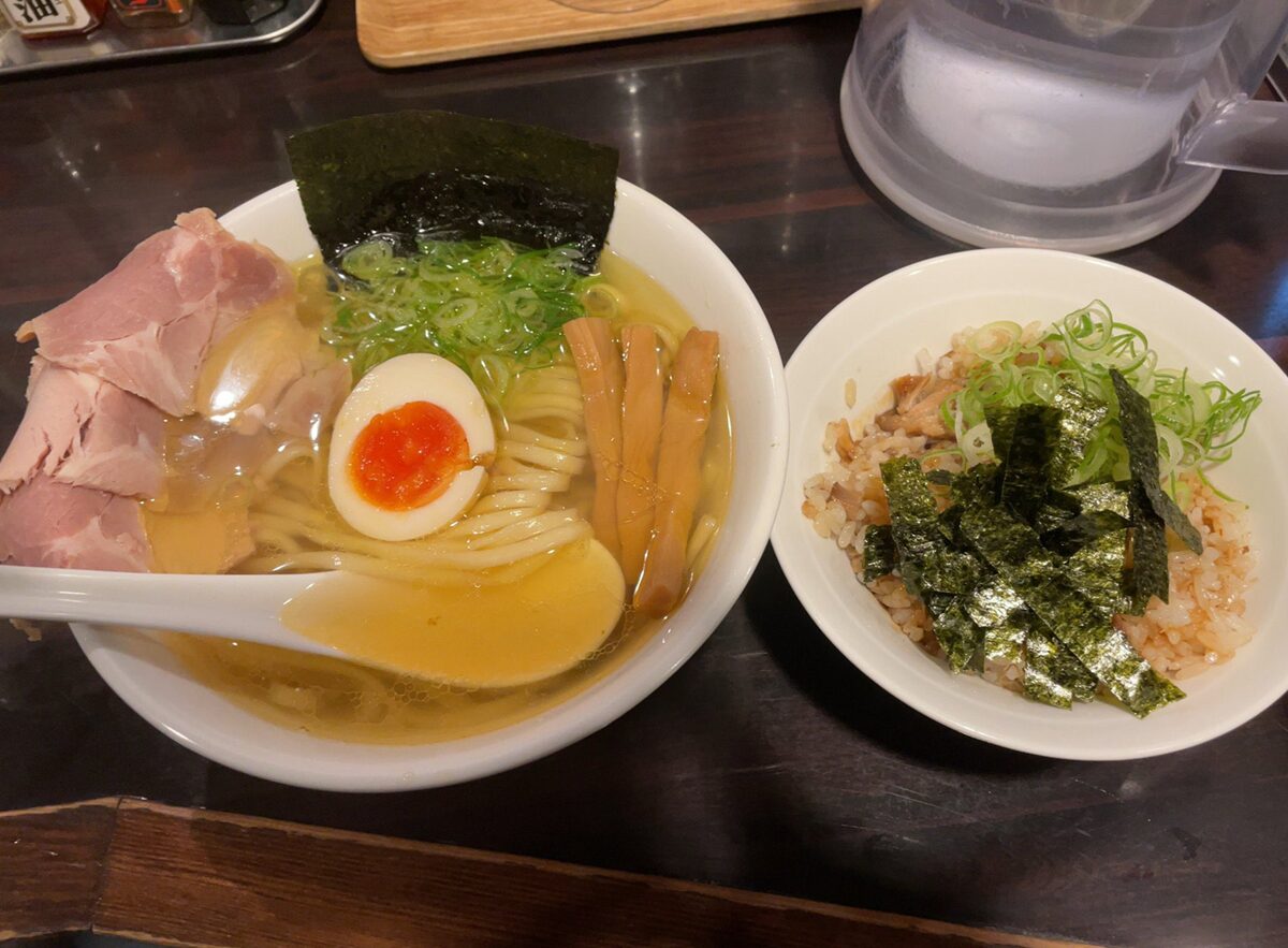 麺や心楽 こらくのセット
