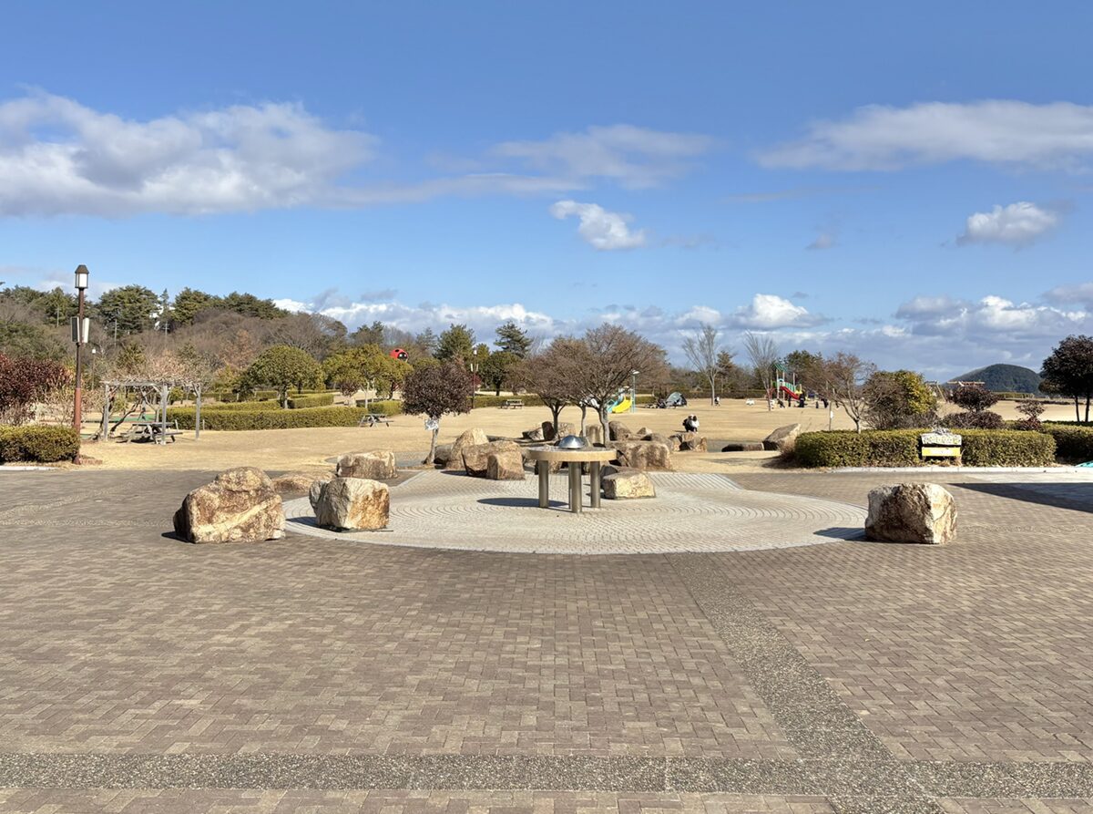 岡山市日応寺自然の森スポーツ広場の子ども広場