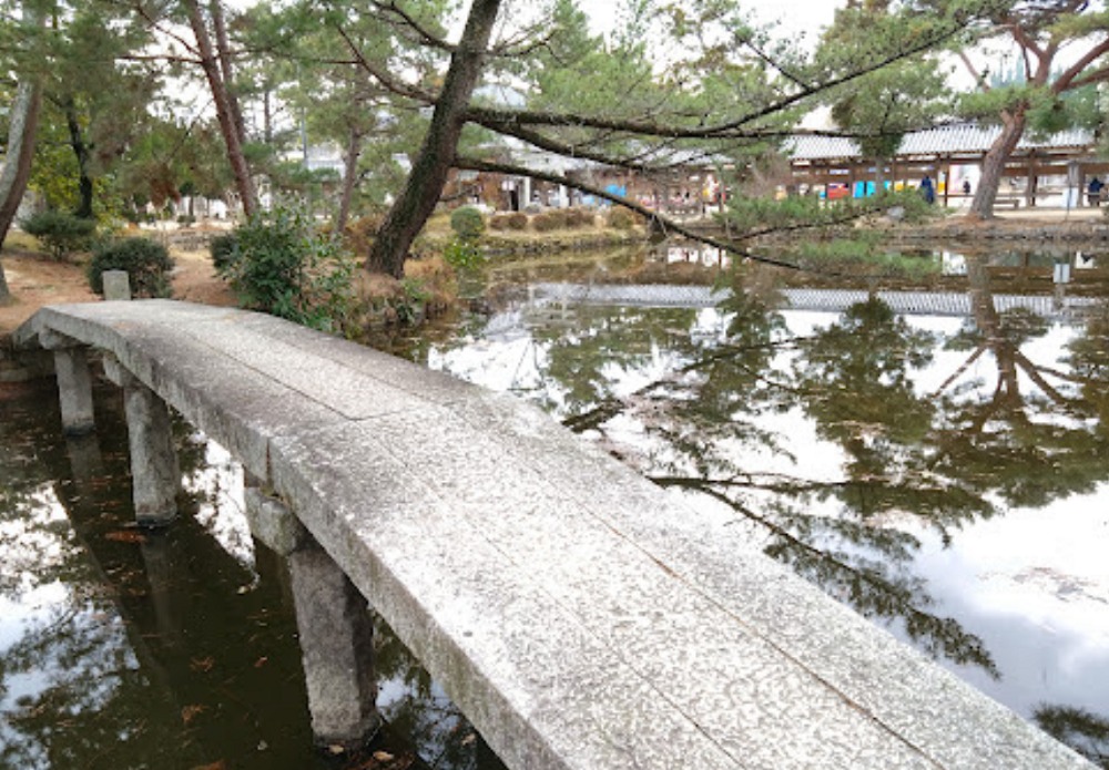 備中国総社宮の池