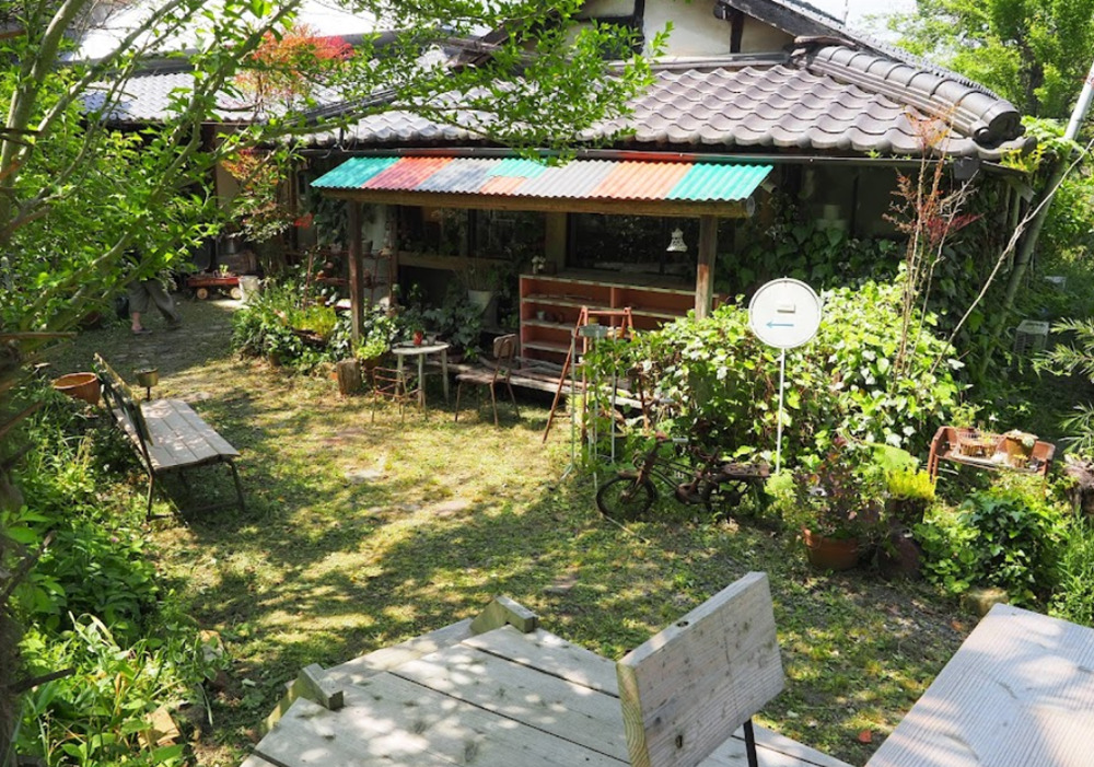 アカツキ カフェ&サムシングの庭