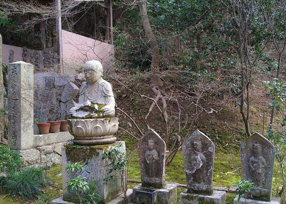 青龍山 松琴寺の地蔵
