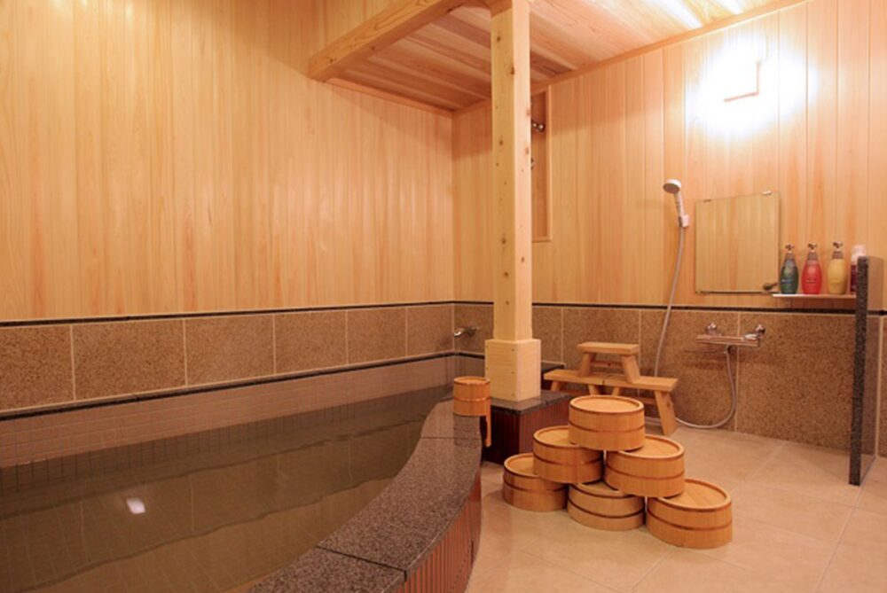 料理旅館 鶴形の大浴場