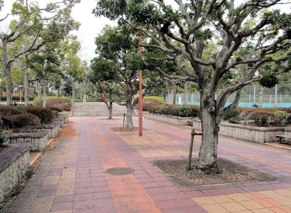 塚山公園の通路