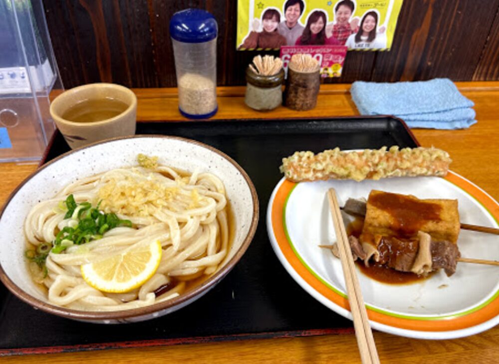 山下うどんのうどん