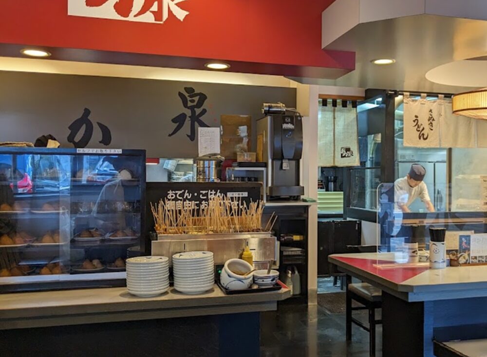 本格手打うどん おか泉店内