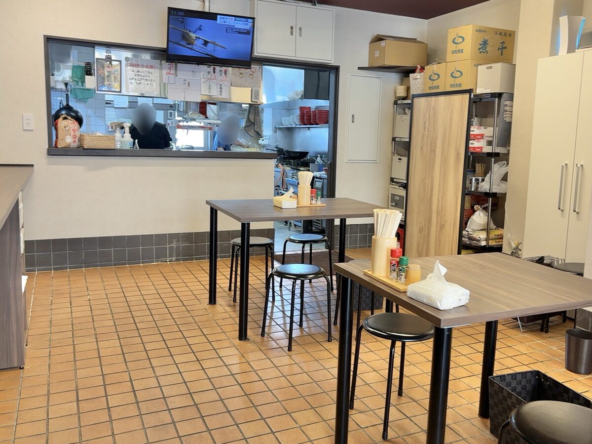 味噌らーめんひばり店内