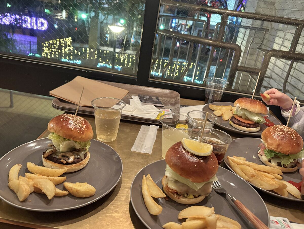 Haré Baré Burgerのバーガー