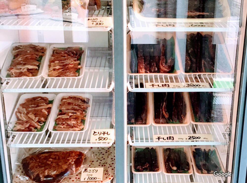 食肉石本商店店内