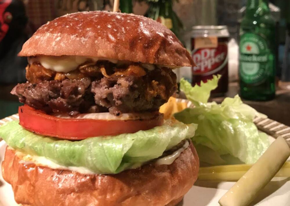 肉ハサミ屋のバーガー