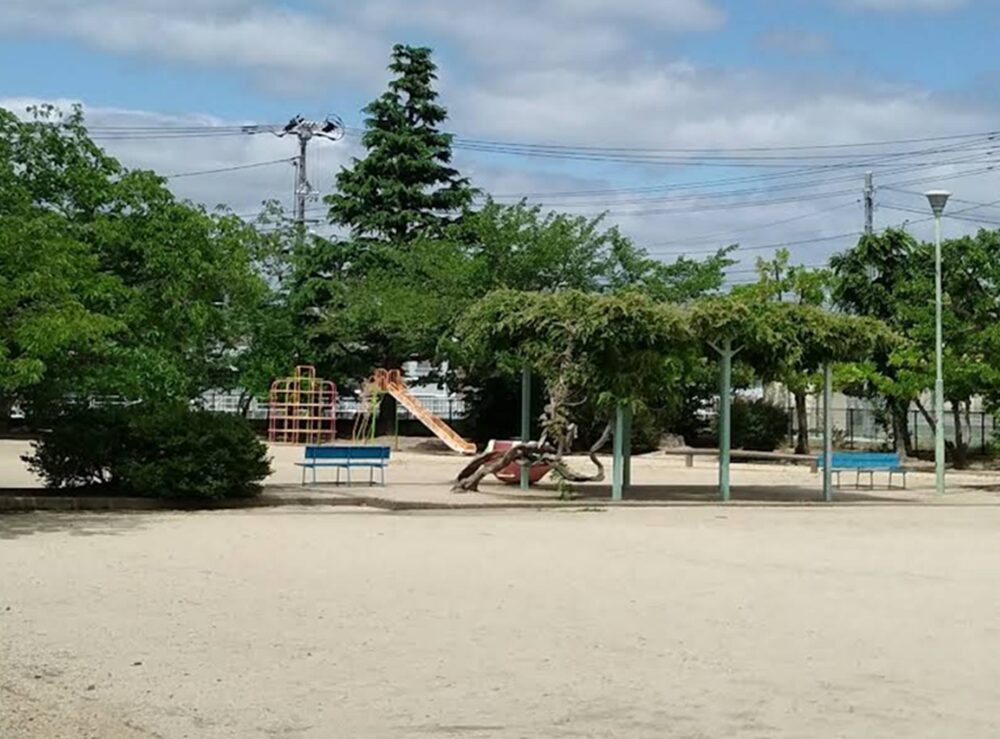 二日市公園の遊具