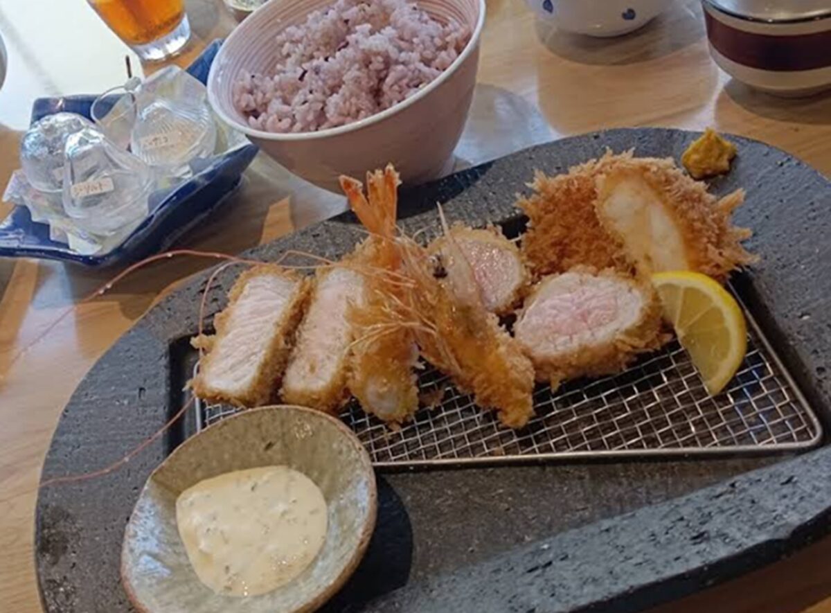 かつ処 豚笑のランチ